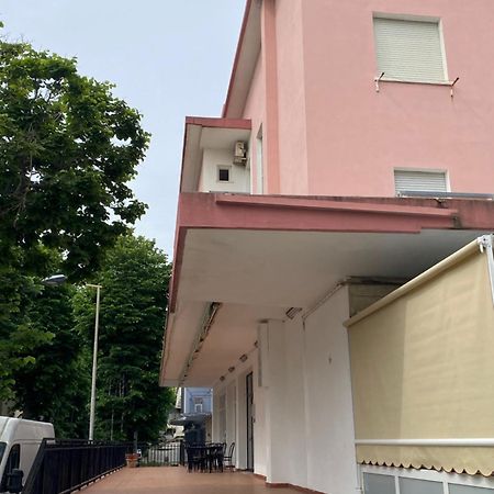 Hotel Piccari Nuova Gestione Ρίμινι Εξωτερικό φωτογραφία