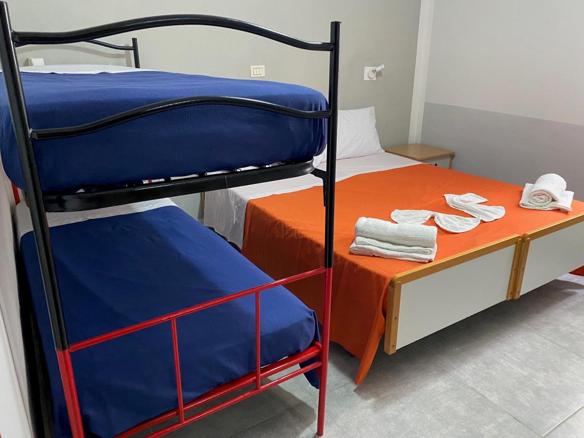 Hotel Piccari Nuova Gestione Ρίμινι Εξωτερικό φωτογραφία