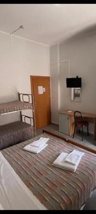 Hotel Piccari Nuova Gestione Ρίμινι Εξωτερικό φωτογραφία